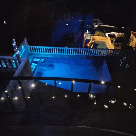 Maryvilla Zohra Calpe Exterior photo